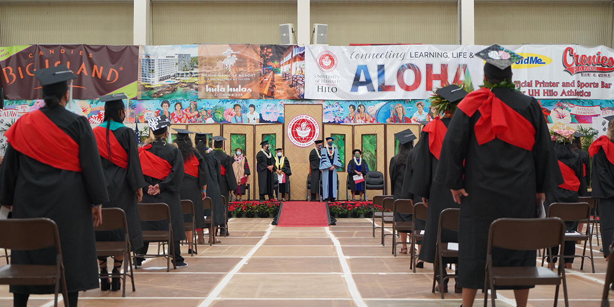 University of Hawaiʻi at Hilo graduation