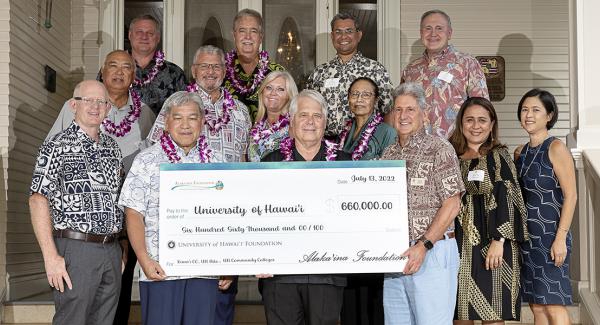 Alakaʻina partners and members of the University of Hawaiʻi community celebrated the recent donation.