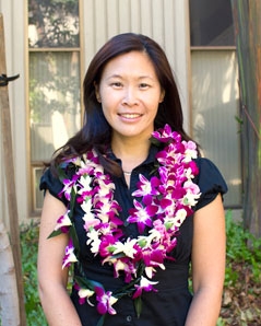 Ms. Yoshimi Rii (Oceanography Dept.) received the two-year award
